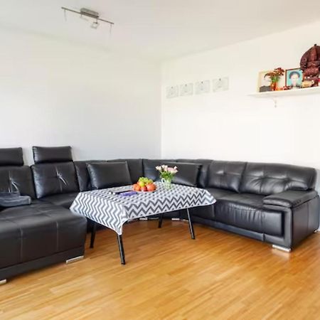 Privat Zimmer Richtung Messe Hannover Exterior foto