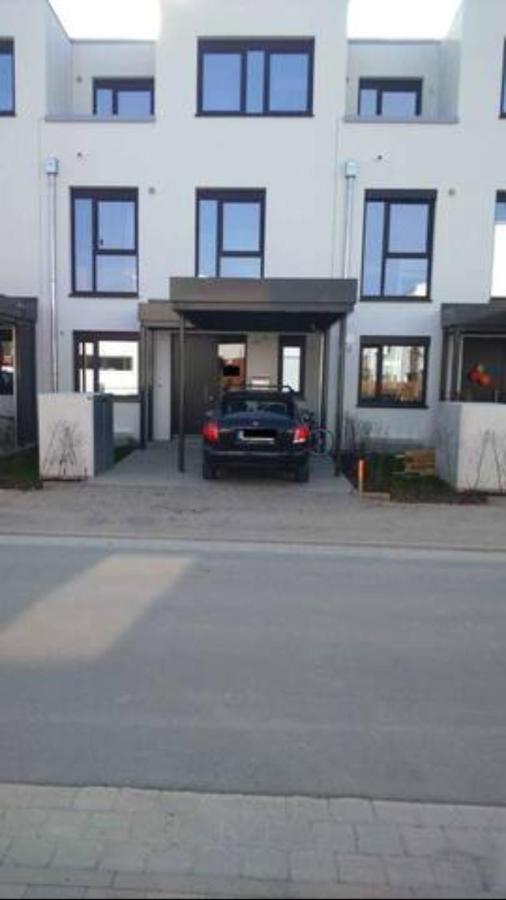 Privat Zimmer Richtung Messe Hannover Exterior foto