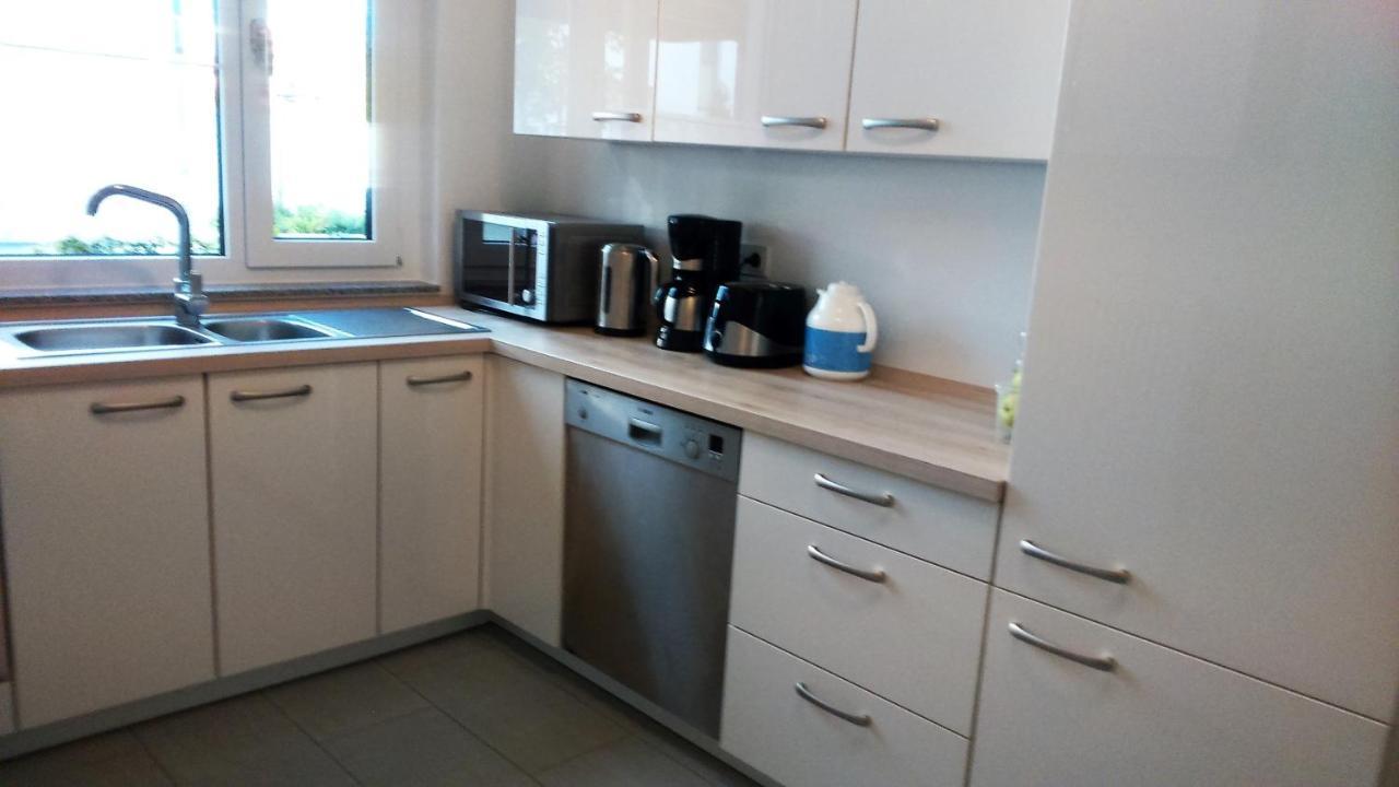 Privat Zimmer Richtung Messe Hannover Exterior foto