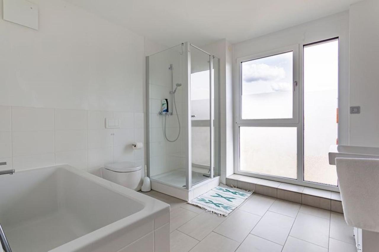 Privat Zimmer Richtung Messe Hannover Exterior foto