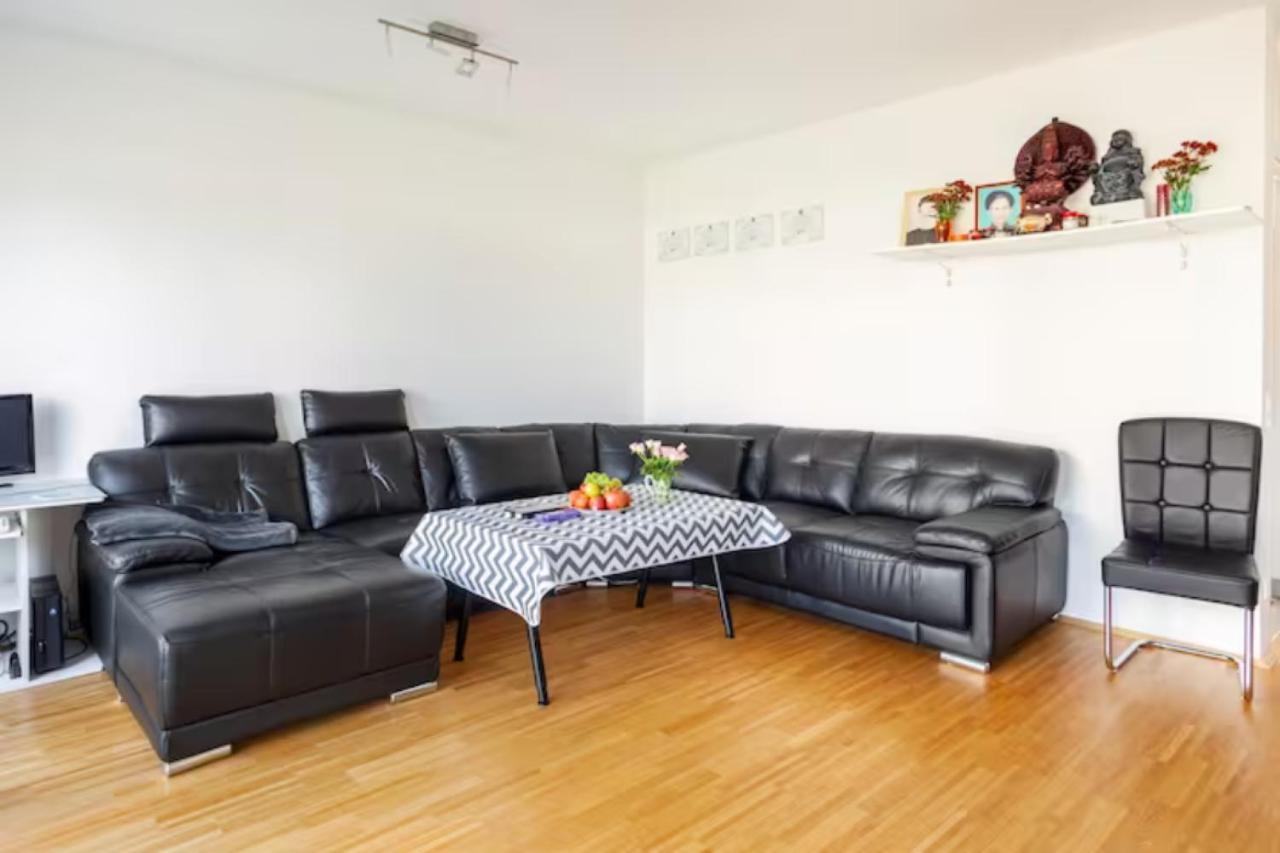 Privat Zimmer Richtung Messe Hannover Exterior foto